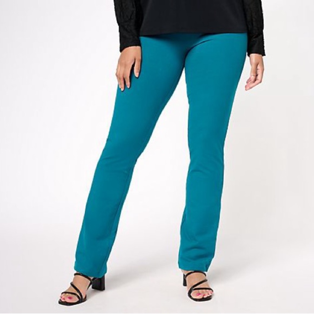 NWT Women with Control Baby Bell Pant in Ocean Calm